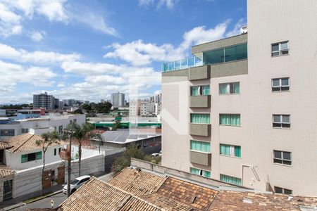 Vista da Varanda da Sala de apartamento à venda com 3 quartos, 77m² em São Luiz, Belo Horizonte