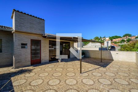 Casa à venda com 600m², 5 quartos e 3 vagasSacada