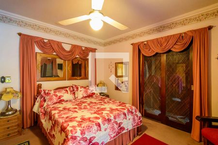 Suíte 1 de casa à venda com 5 quartos, 600m² em Partenon, Porto Alegre