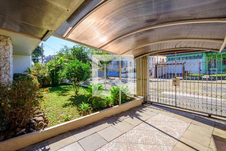 Casa à venda com 600m², 5 quartos e 3 vagasEntrada