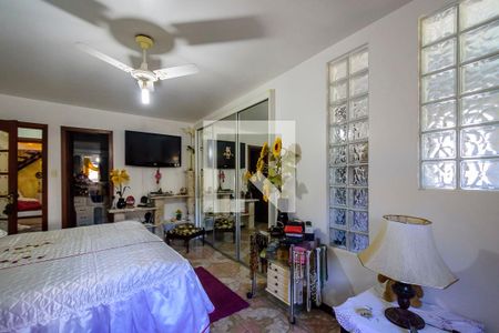 Casa à venda com 600m², 5 quartos e 3 vagasSuíte 2