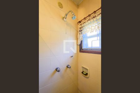 Casa à venda com 600m², 5 quartos e 3 vagasBanheiro da Suíte 1