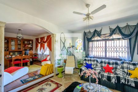 Casa à venda com 600m², 5 quartos e 3 vagasSala 2