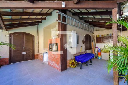 Casa à venda com 600m², 5 quartos e 3 vagasChurrasqueira