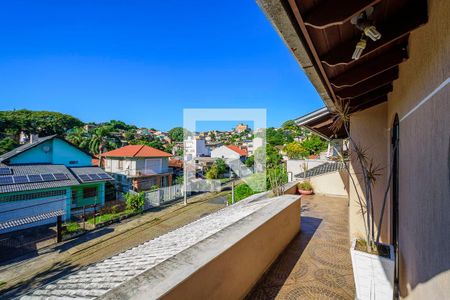 Casa à venda com 600m², 5 quartos e 3 vagasSacada