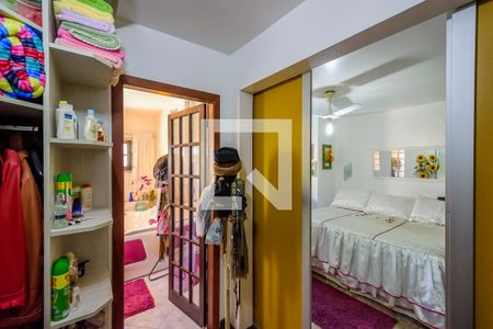 Casa à venda com 600m², 5 quartos e 3 vagasCloset da suíte 2