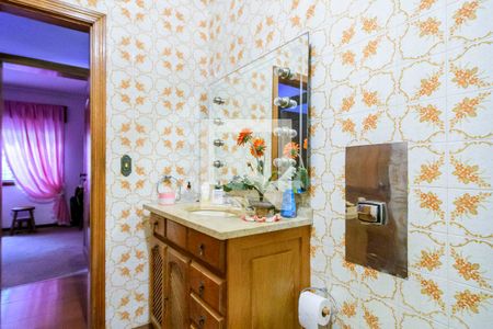 Banheiro 1 de casa à venda com 5 quartos, 600m² em Partenon, Porto Alegre