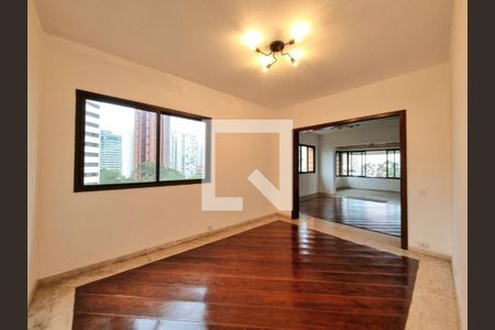 Apartamento à venda com 4 quartos, 250m² em Vila Suzana, São Paulo