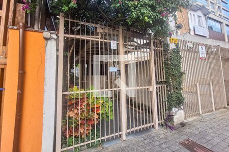 Apartamento à venda com 68m², 2 quartos e 1 vaga Apartamento à venda com 68m², 2 quartos e 1 vagaEntrada