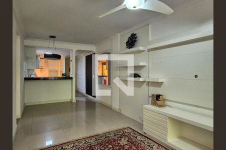 Sala de apartamento para alugar com 2 quartos, 77m² em Recreio dos Bandeirantes, Rio de Janeiro
