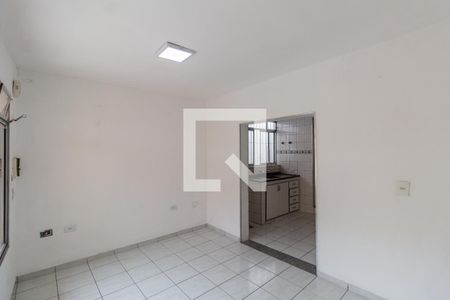 Sala  de casa para alugar com 3 quartos, 125m² em Jardim Verônia, São Paulo