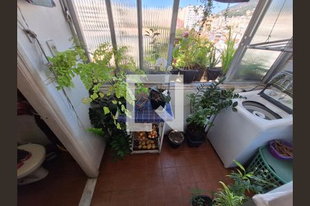 Apartamento à venda com 77m², 3 quartos e sem vagaÁrea de serviço