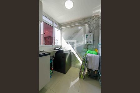 Apartamento à venda com 43m², 2 quartos e 1 vaga Apartamento à venda com 43m², 2 quartos e 1 vagaÁrea de Serviço