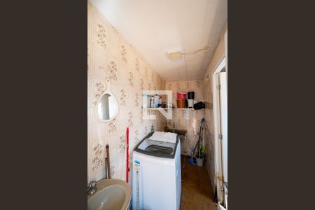 Casa à venda com 398m², 4 quartos e 8 vagasLavanderia