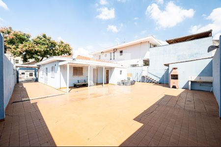 Casa à venda com 398m², 4 quartos e 8 vagasQuintal