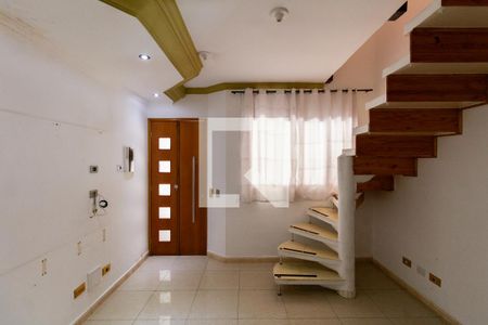 Sala  de casa de condomínio para alugar com 2 quartos, 65m² em Itaquera, São Paulo