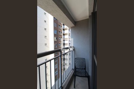 Varanda de kitnet/studio para alugar com 1 quarto, 19m² em Indianópolis, São Paulo