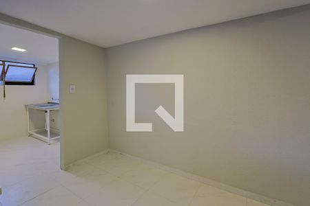 Sala de kitnet/studio para alugar com 2 quartos, 50m² em Sagrada Família, Belo Horizonte