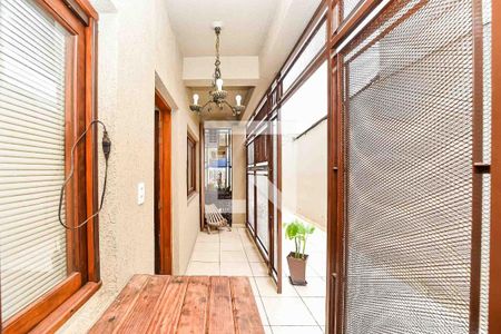 Casa de condomínio à venda com 87m², 3 quartos e 1 vagaCorredor 
