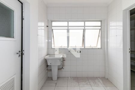 Apartamento à venda com 167m², 3 quartos e 3 vagas Apartamento à venda com 167m², 3 quartos e 3 vagasÁrea de Serviço