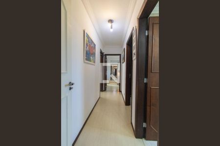 Corredor de apartamento para alugar com 3 quartos, 100m² em Vila Izabel, Curitiba