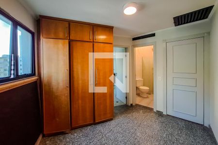 Apartamento para alugar com 120m², 3 quartos e 2 vagasQuarto de Serviço