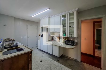 Apartamento para alugar com 120m², 3 quartos e 2 vagascozinha