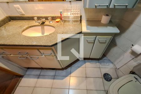 Apartamento para alugar com 120m², 3 quartos e 2 vagasbanheiro