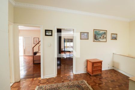 Casa à venda com 396m², 4 quartos e 2 vagasHall