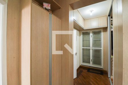 Casa à venda com 396m², 4 quartos e 2 vagasSuíte