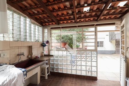 Casa à venda com 396m², 4 quartos e 2 vagasÁrea de Serviço