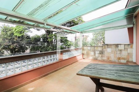 Casa à venda com 396m², 4 quartos e 2 vagasVaranda