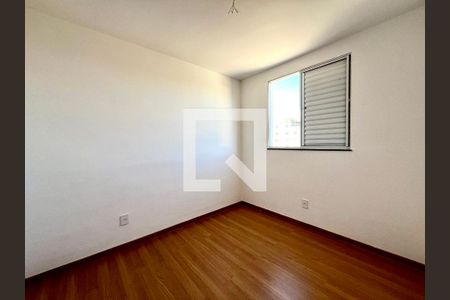 Quarto 2 de apartamento à venda com 2 quartos, 45m² em São Joaquim, Contagem