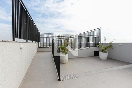 Apartamento para alugar com 27m², 1 quarto e sem vaga Apartamento para alugar com 27m², 1 quarto e sem vagaÁrea comum - Piscina