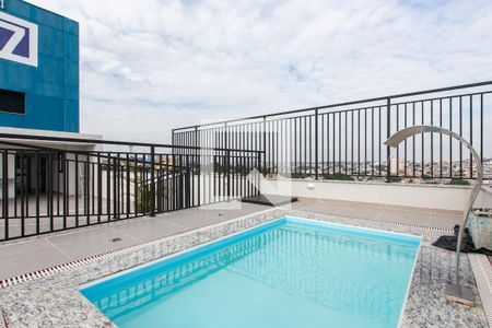 Apartamento para alugar com 27m², 1 quarto e sem vaga Apartamento para alugar com 27m², 1 quarto e sem vagaÁrea comum - Piscina