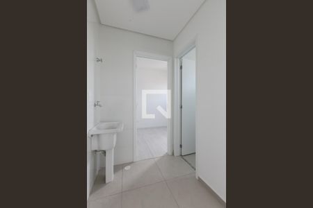 Corredor / Tanque  de apartamento para alugar com 1 quarto, 27m² em Vila Curuçá, São Paulo
