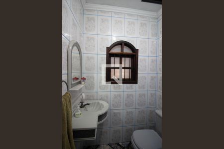 Banheiro 2 de casa para alugar com 2 quartos, 60m² em Cidade Antônio Estêvão de Carvalho, São Paulo