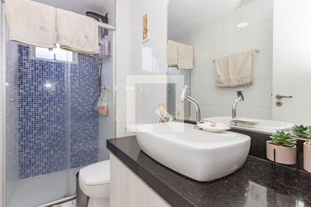 Banheiro de apartamento para alugar com 2 quartos, 65m² em Parque Bristol, São Paulo