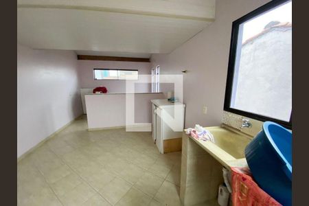 Casa à venda com 3 quartos, 200m² em Montanhão, São Bernardo do Campo