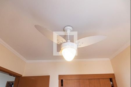 Casa à venda com 240m², 3 quartos e 2 vagas Casa à venda com 240m², 3 quartos e 2 vagasQuarto 3