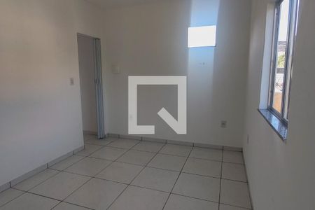 Quarto de casa para alugar com 1 quarto, 32m² em Vila Paula, Duque de Caxias