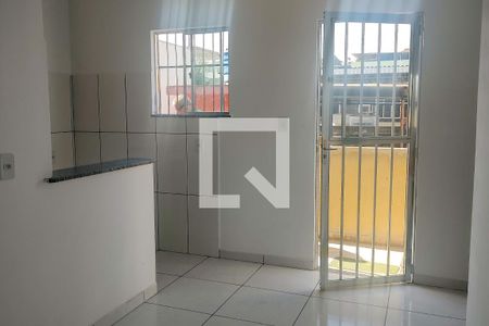 Casa para alugar com 32m², 1 quarto e sem vaga Casa para alugar com 32m², 1 quarto e sem vagaSala