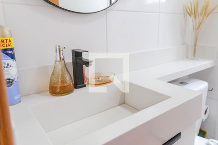 Banheiro de apartamento à venda com 2 quartos, 38m² em Jardim Rosa de Franca, Guarulhos
