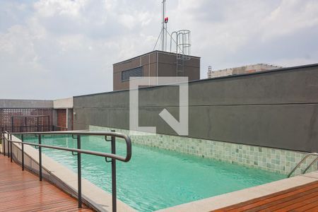 Studio à venda com 27m², 1 quarto e sem vaga Studio à venda com 27m², 1 quarto e sem vagaPiscina