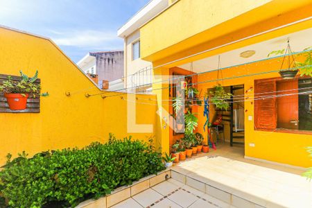 Casa à venda com 106m², 3 quartos e 2 vagas Casa à venda com 106m², 3 quartos e 2 vagasQuintal