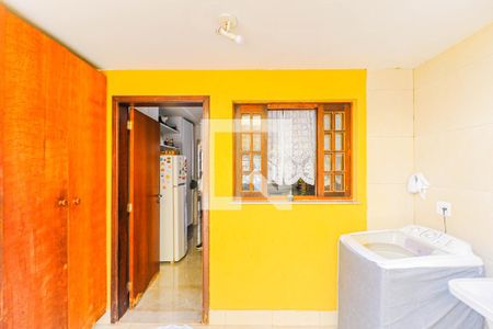 Casa à venda com 106m², 3 quartos e 2 vagas Casa à venda com 106m², 3 quartos e 2 vagasÁrea de Serviço