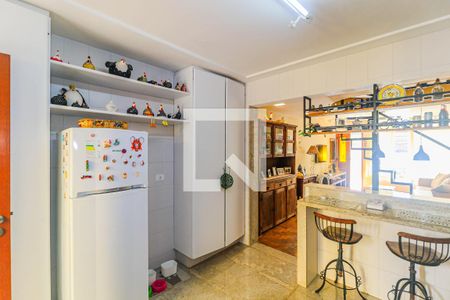 Casa à venda com 106m², 3 quartos e 2 vagas Casa à venda com 106m², 3 quartos e 2 vagasCozinha