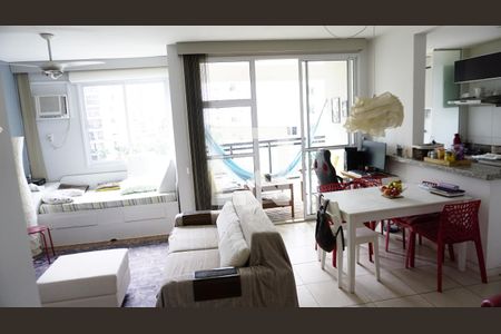 Sala de apartamento à venda com 2 quartos, 70m² em Jacarepaguá, Rio de Janeiro