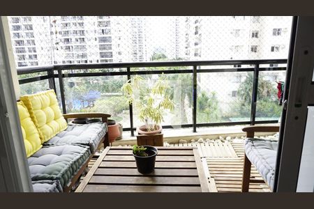 Apartamento à venda com 70m², 2 quartos e 1 vagaVaranda