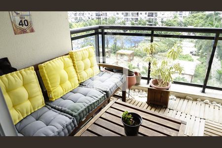 Apartamento à venda com 70m², 2 quartos e 1 vagaVaranda